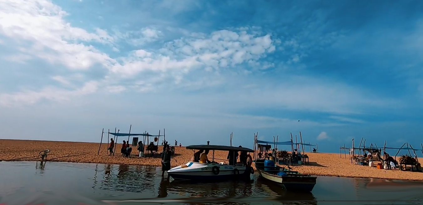 Poovar island boating sea view